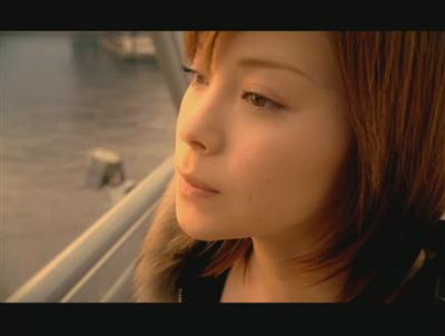 Matsuura Aya pada PV Watarasebashi